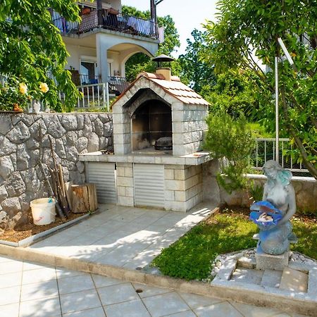 Ferienwohnung Marin - Neu Кастав Екстериор снимка