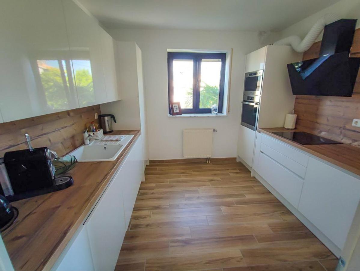 Ferienwohnung Marin - Neu Кастав Екстериор снимка